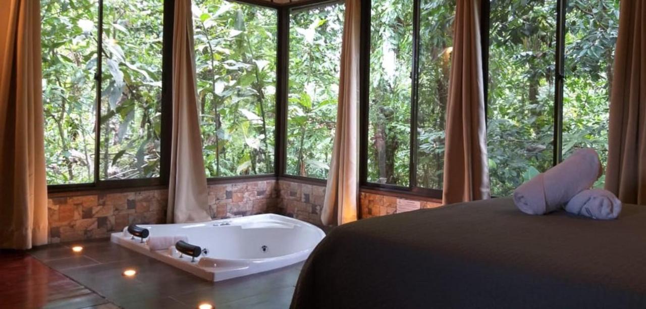Tropical Suites & Villas La Fortuna ภายนอก รูปภาพ