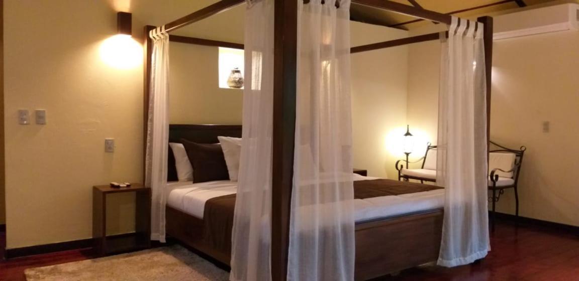 Tropical Suites & Villas La Fortuna ภายนอก รูปภาพ