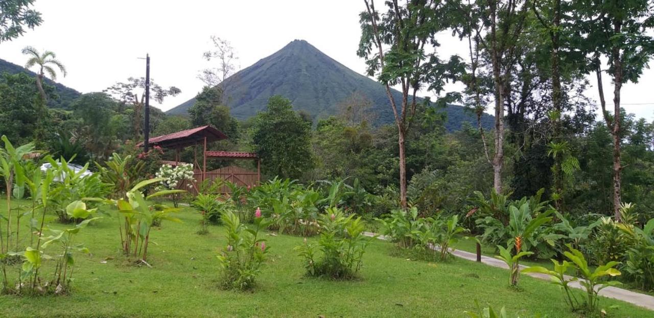 Tropical Suites & Villas La Fortuna ภายนอก รูปภาพ