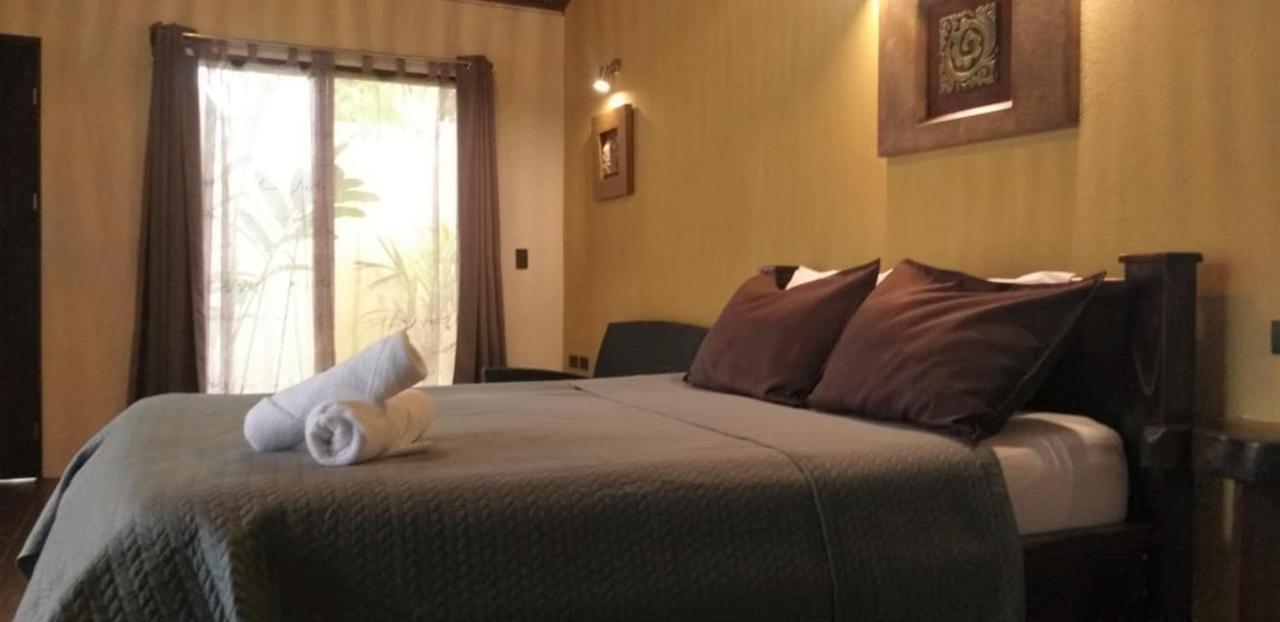 Tropical Suites & Villas La Fortuna ภายนอก รูปภาพ