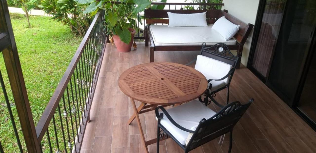 Tropical Suites & Villas La Fortuna ภายนอก รูปภาพ